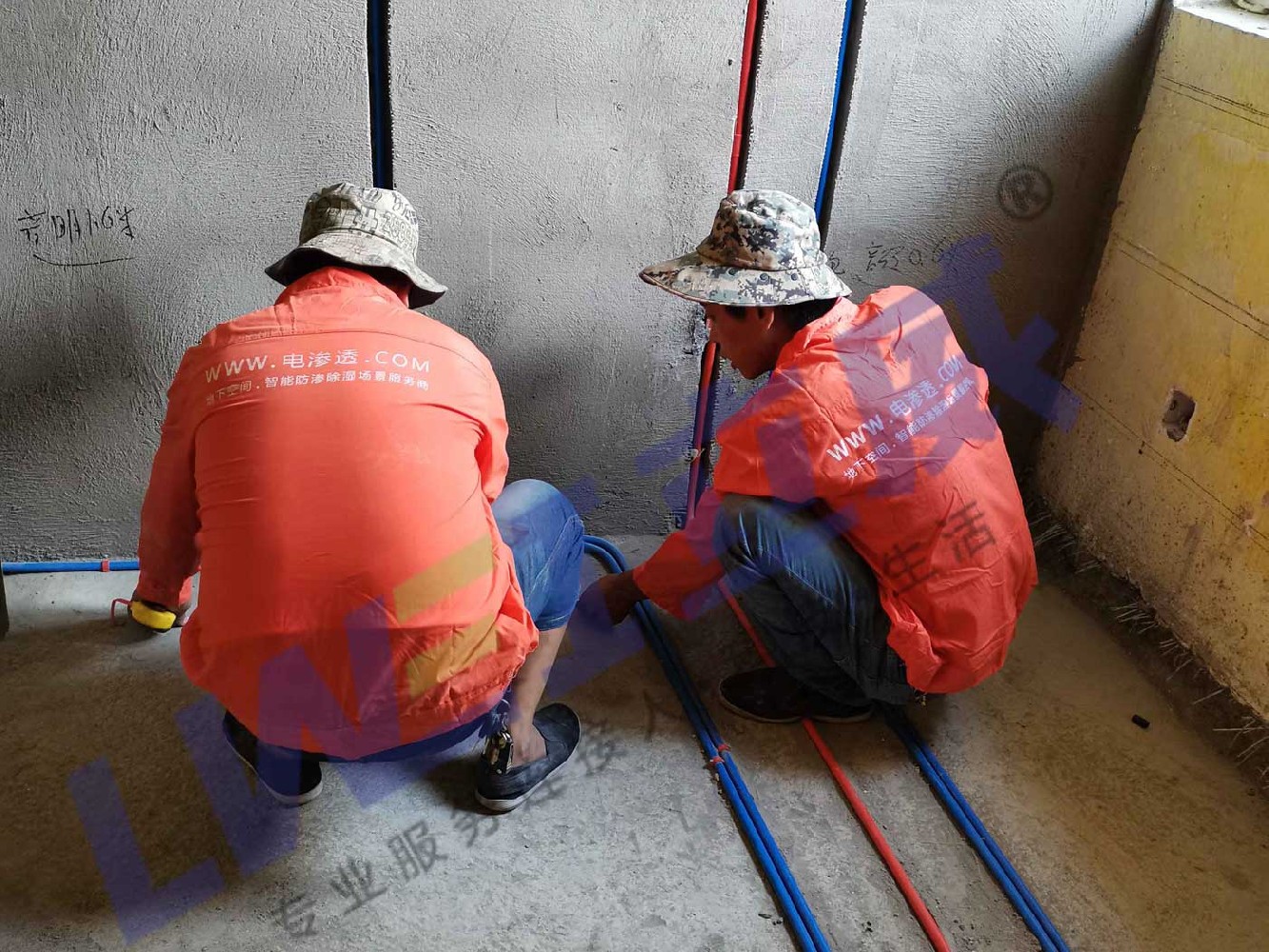 青岛海德堡150㎡电渗透防潮施工现场案例